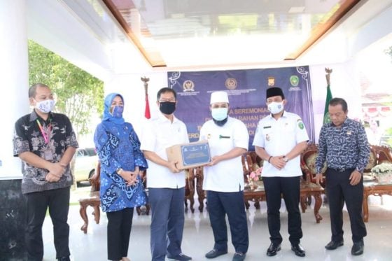 Kemenparekraf Salurkan Bantuan Bahan Pokok Untuk Pelaku Usaha Pariwisata dan Ekonomi Kreatif